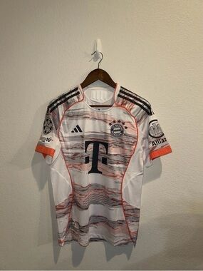 Bayern Munich 2025/26 Away Jersey - Luis Diaz - Size M - Champions League